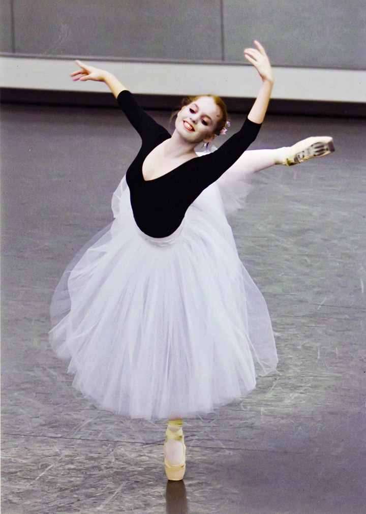 Photo of Amy Fisher rehearsing for Giselle